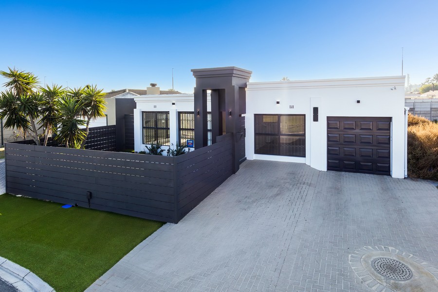 3 Bedroom Property for Sale in Highbury Western Cape